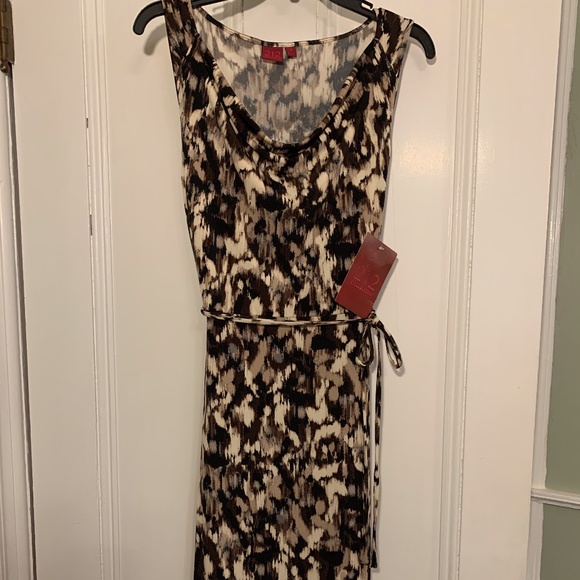 212 Collection,  IKAT Print, Size - Medium - Picture 5 of 7